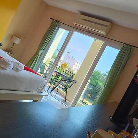Aura Inn Rooms Pattaja Kültér fotó