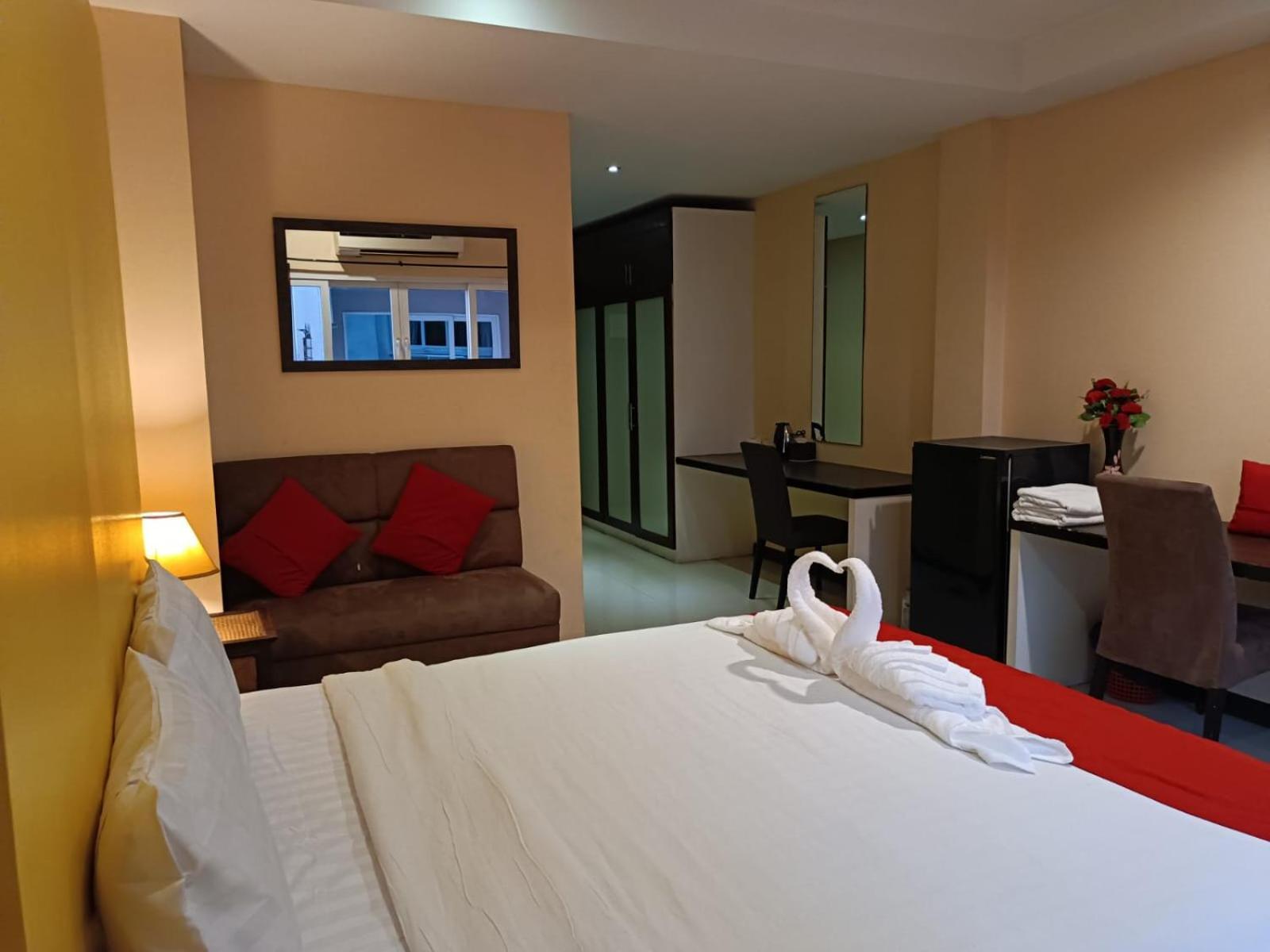 Aura Inn Rooms Pattaja Kültér fotó